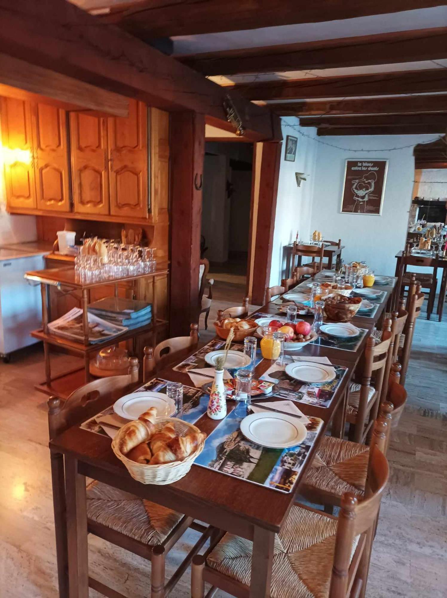 Auberge Lou Jas Soleilhas ภายนอก รูปภาพ