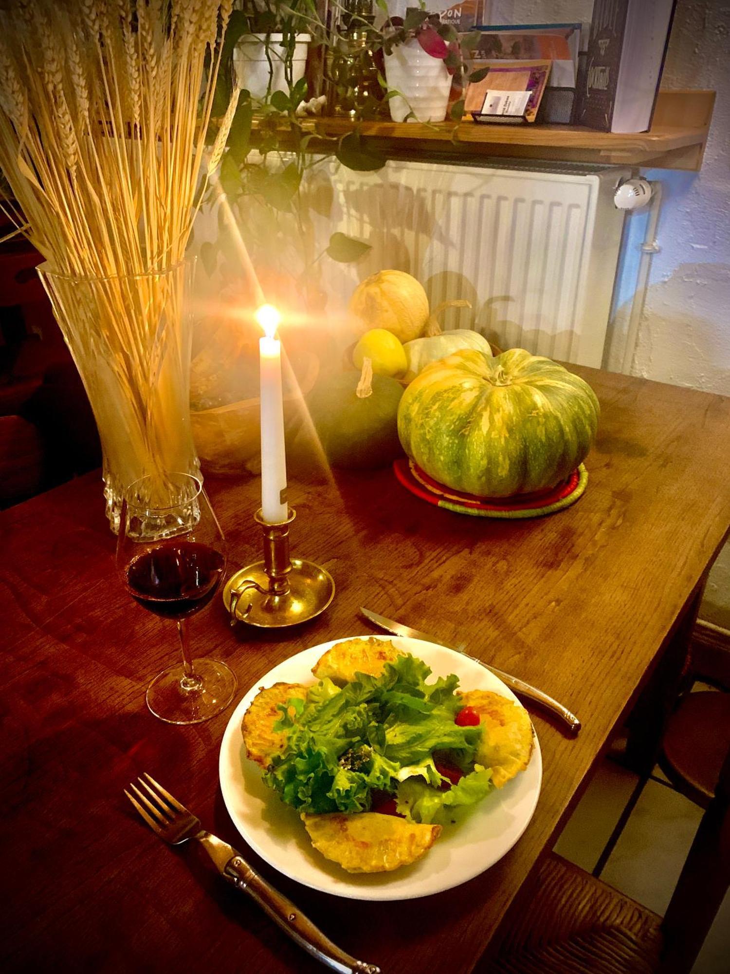 Auberge Lou Jas Soleilhas ภายนอก รูปภาพ